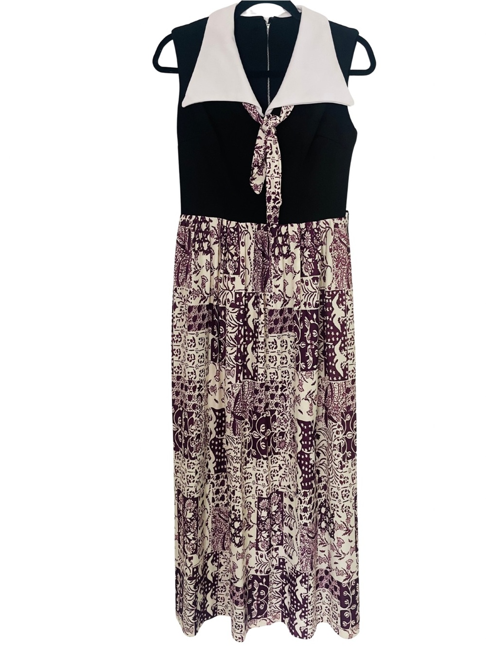 70’s Sleeveless Black & Cream Floral Tie-Neck Maxi Dress